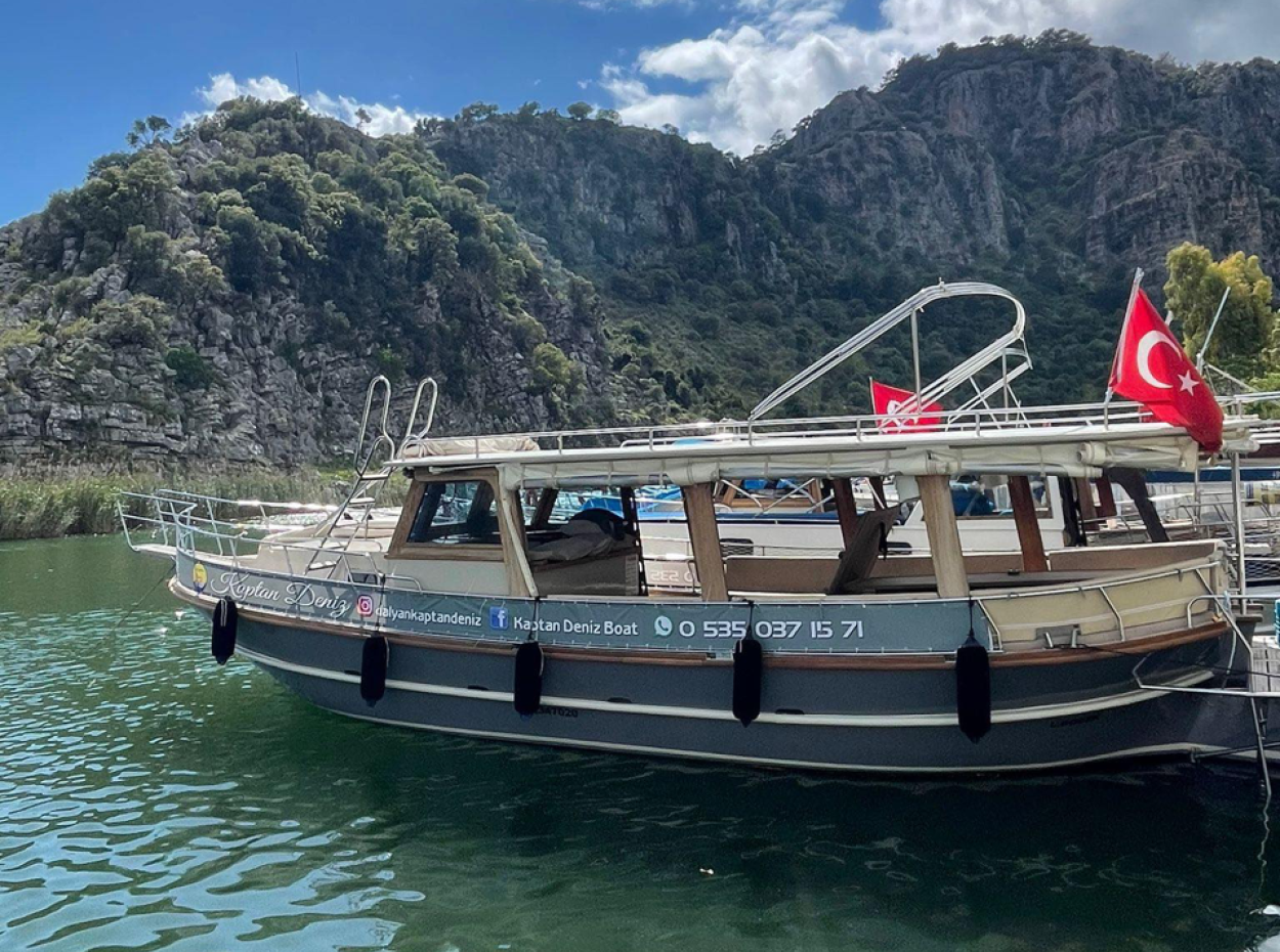 A Trio Of Treats Von Kaptan Deniz