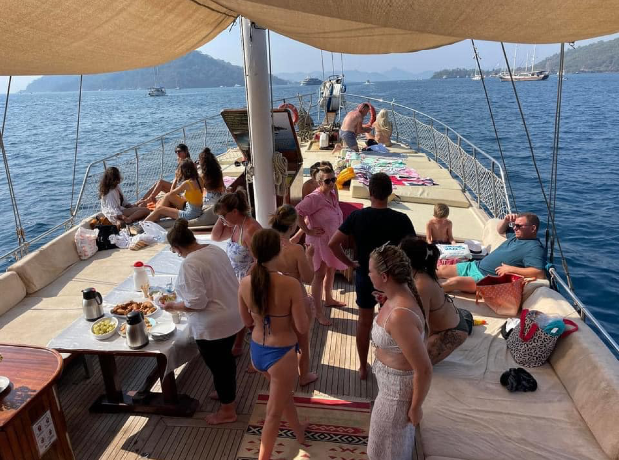 12 Islands Tranquil Voyage