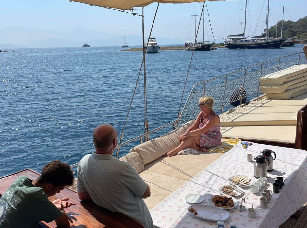 12 Islands Tranquil Voyage