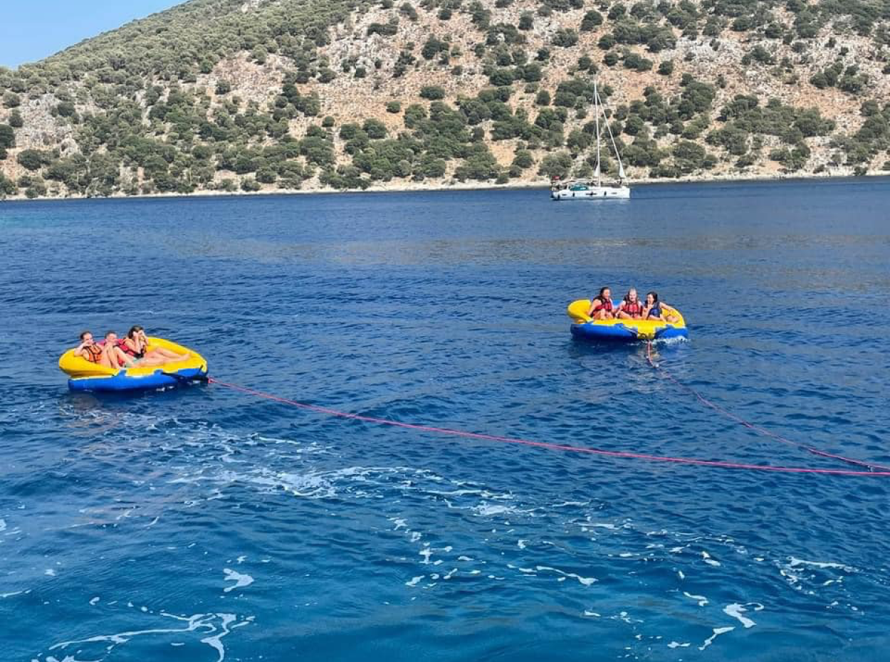 12 Islands Tranquil Voyage