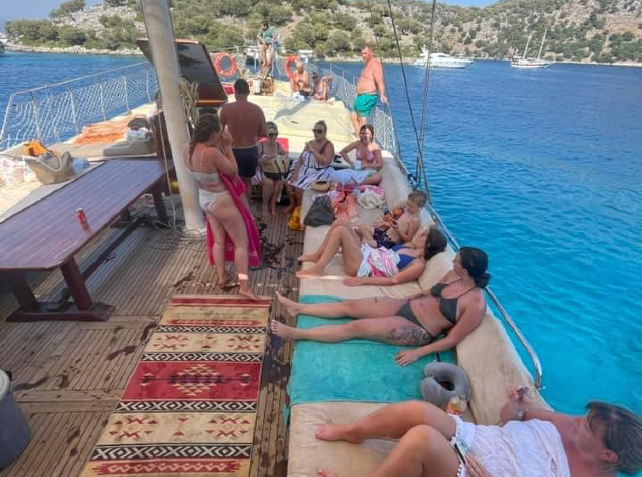 12 Islands Tranquil Voyage