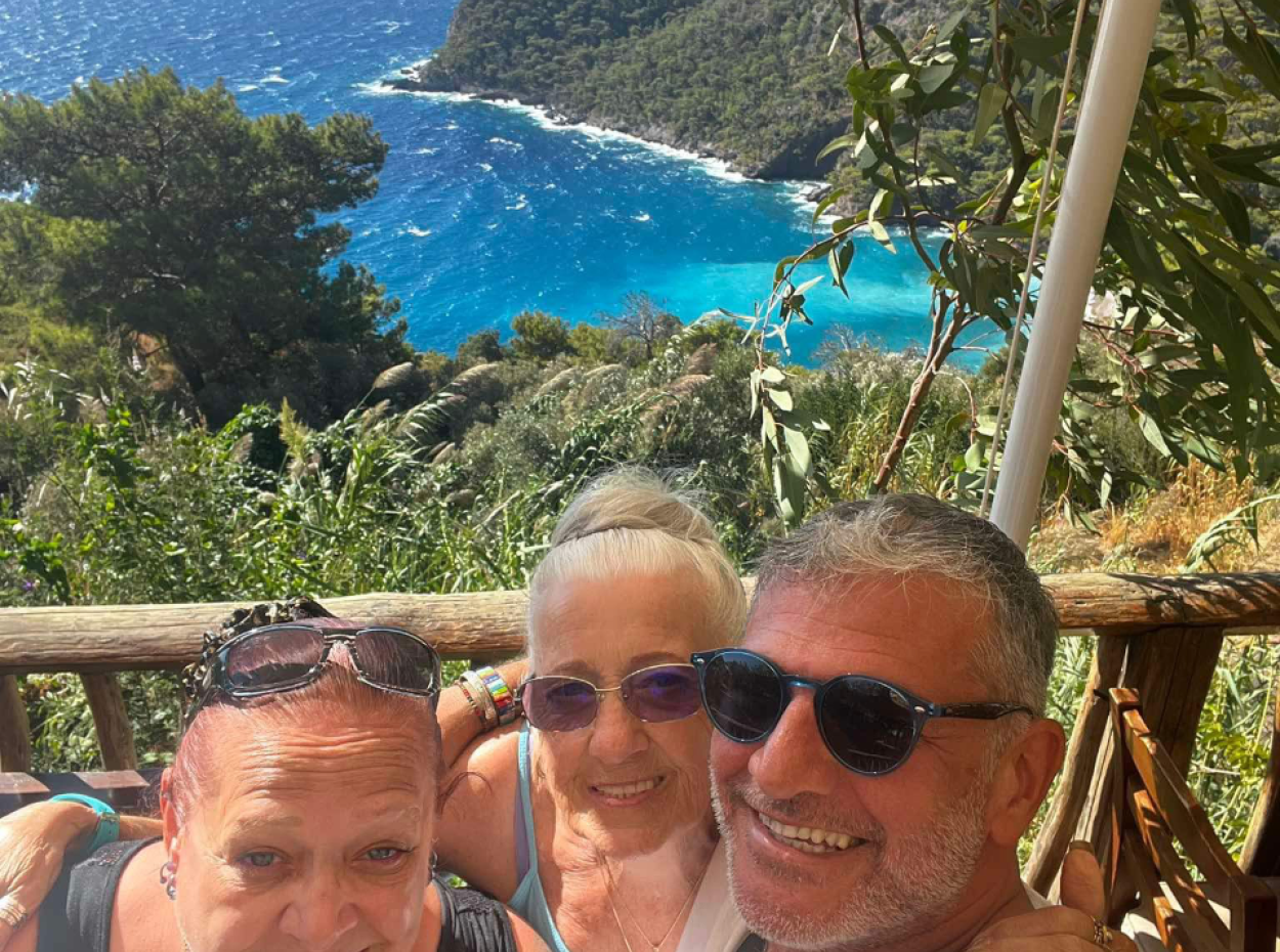 Step Back In Time With Sun & Sea & Ghosts & Wine