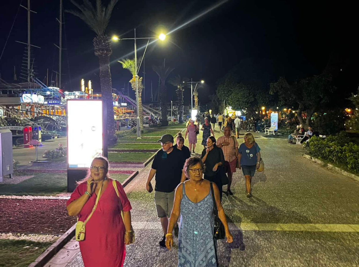 Step Back In Time With Sun & Sea & Ghosts & Wine