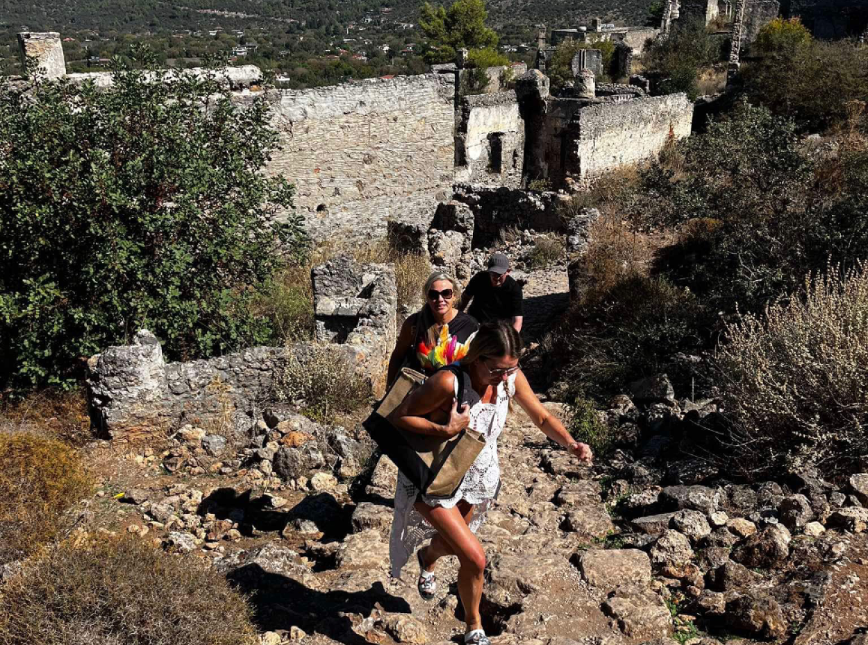 Step Back In Time With Sun & Sea & Ghosts & Wine