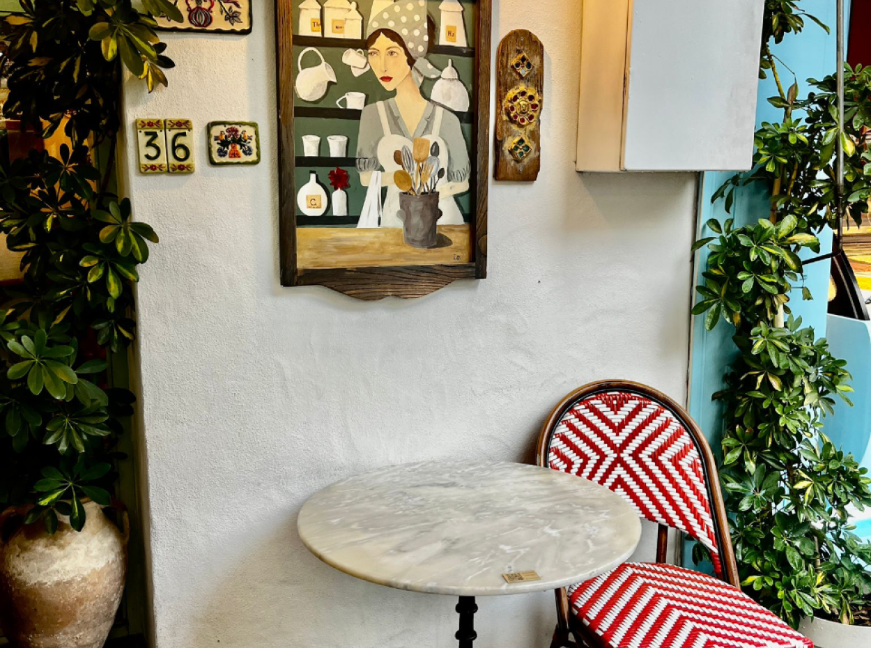 Step Back In Time With Sun & Sea & Ghosts & Wine