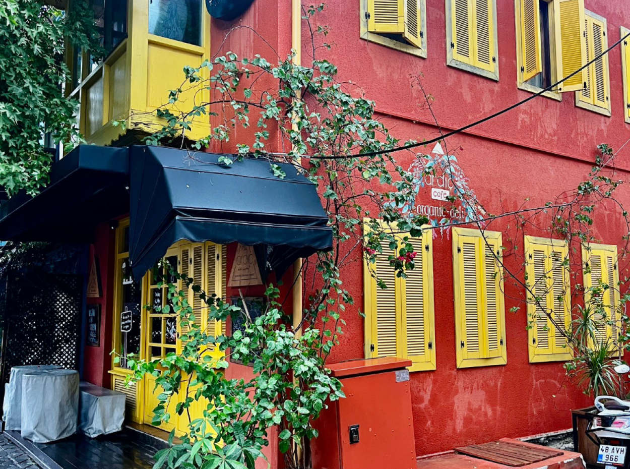 Step Back In Time With Sun & Sea & Ghosts & Wine