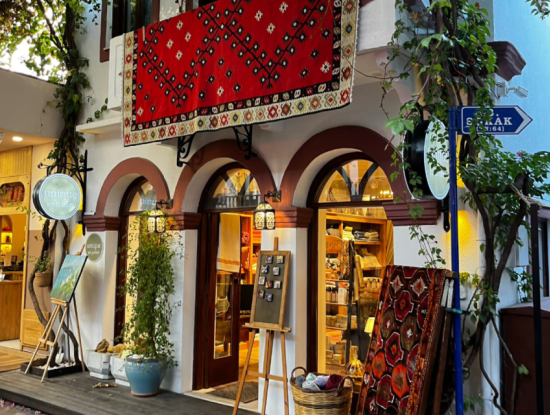 Step Back In Time With Sun & Sea & Ghosts & Wine