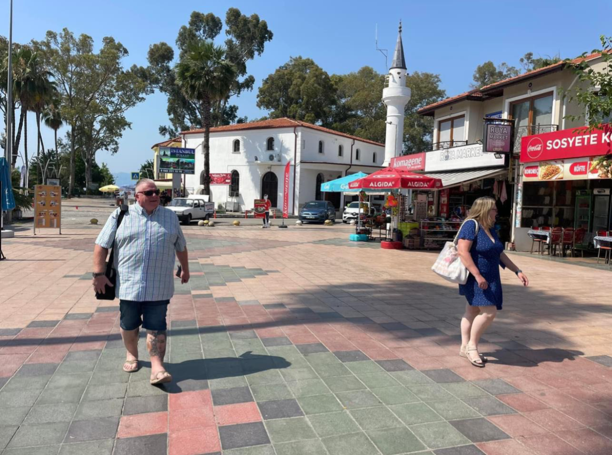 Bir Üçlü İkramlar