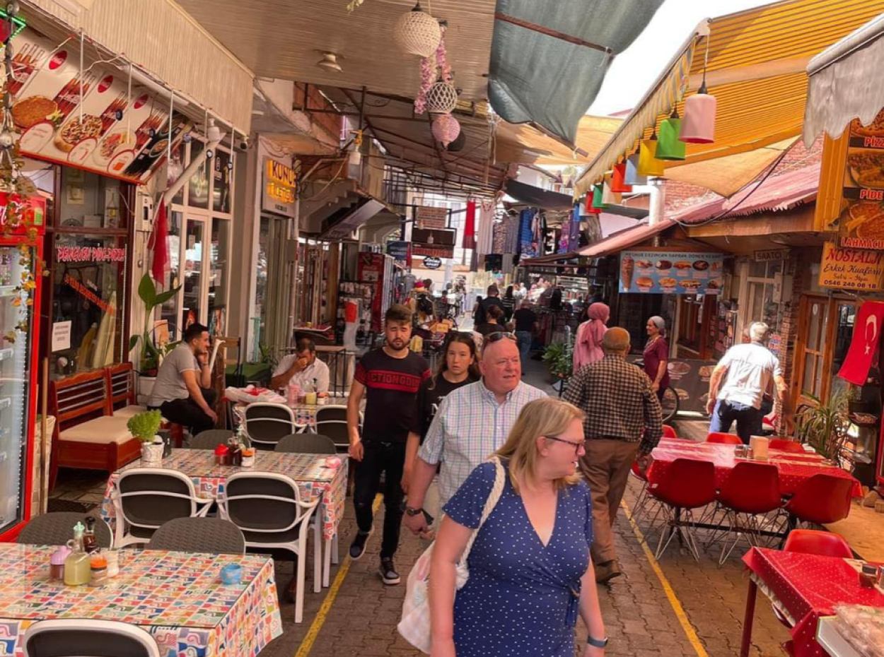 Bir Üçlü İkramlar