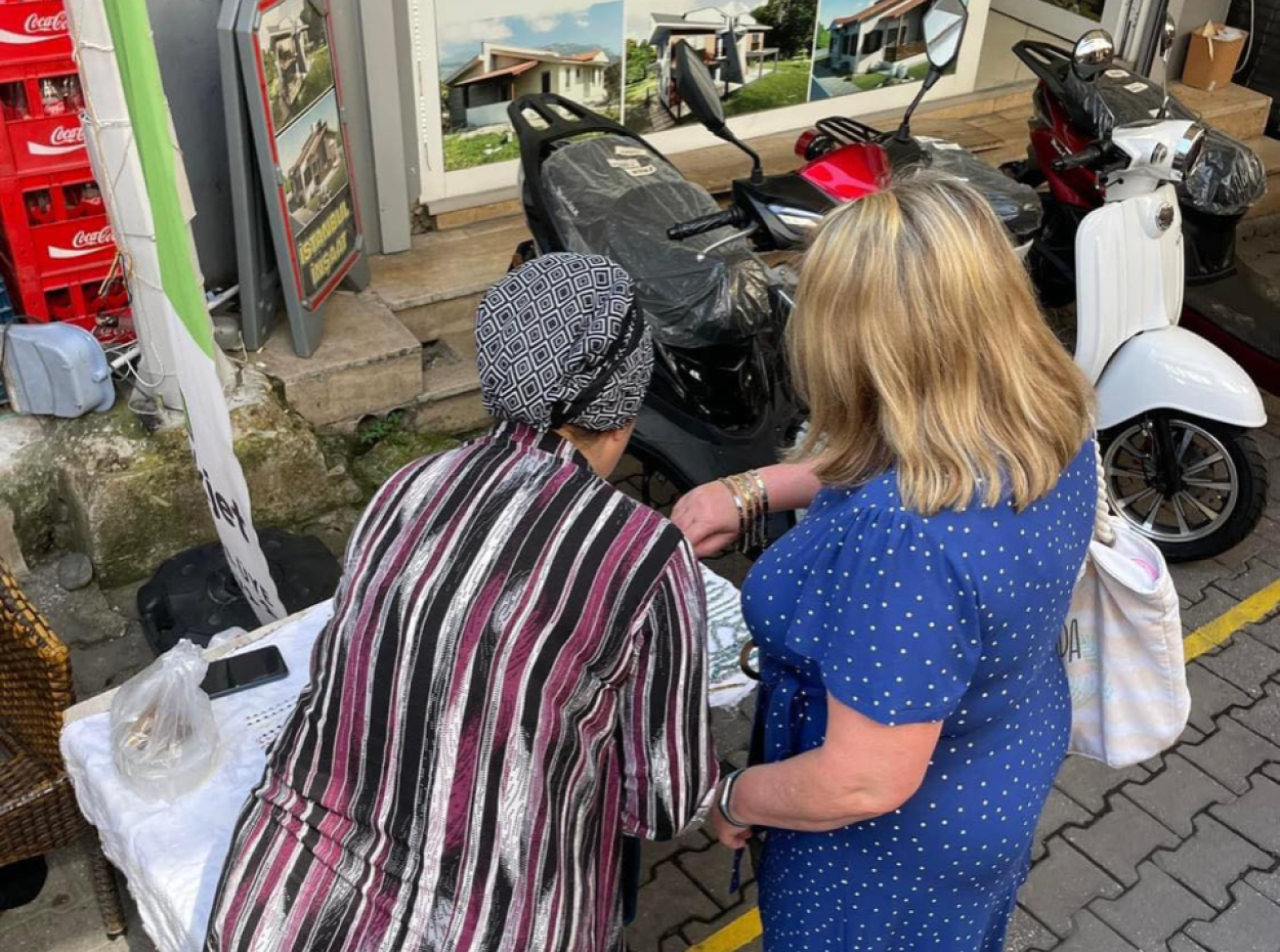 Bir Üçlü İkramlar