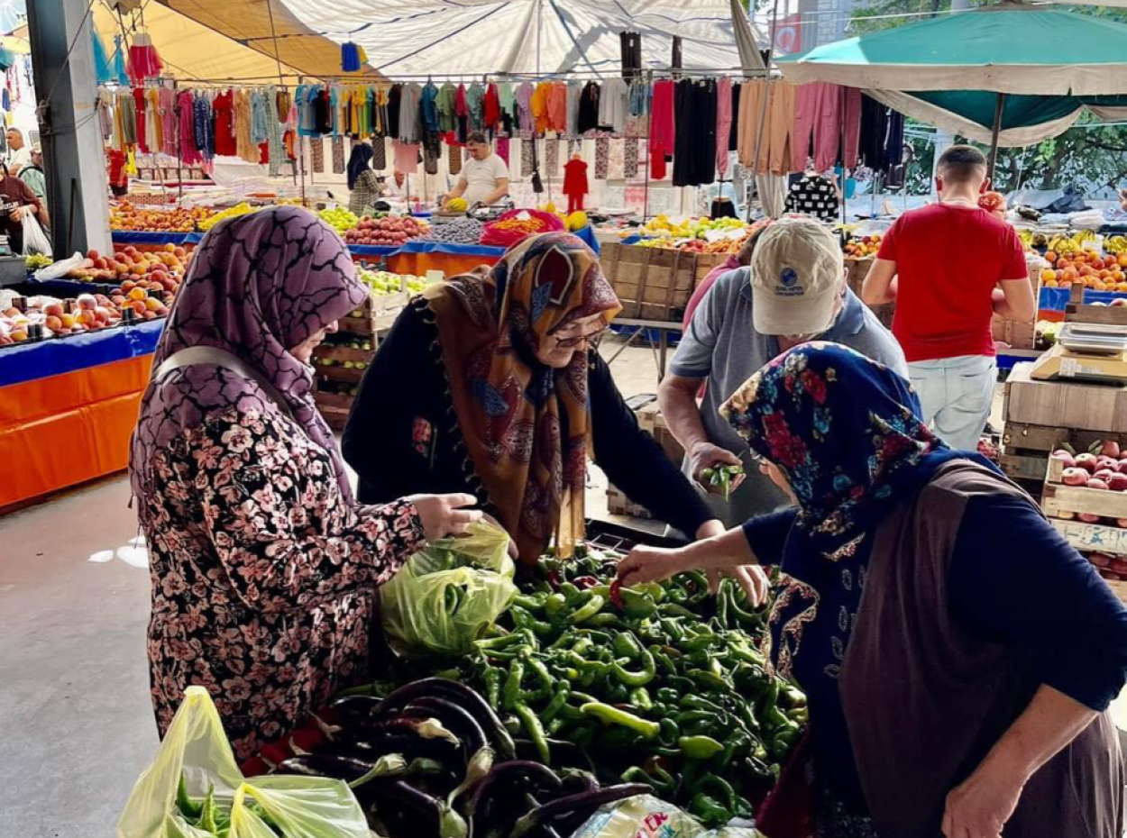 Bir Üçlü İkramlar