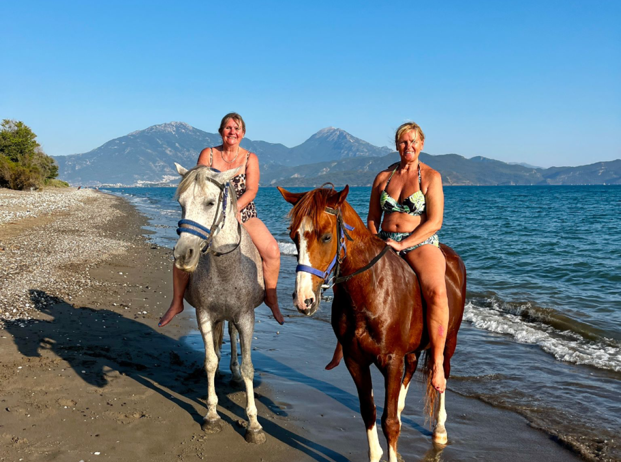 Dörtnala Giden Deniz Atları
