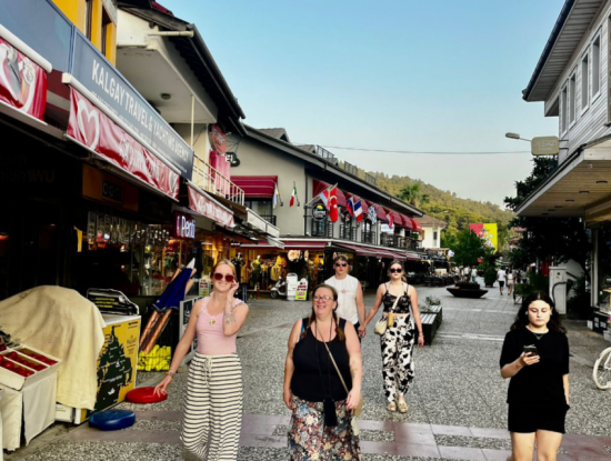 Dörtnala Giden Deniz Atları