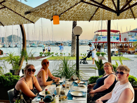 Dörtnala Giden Deniz Atları